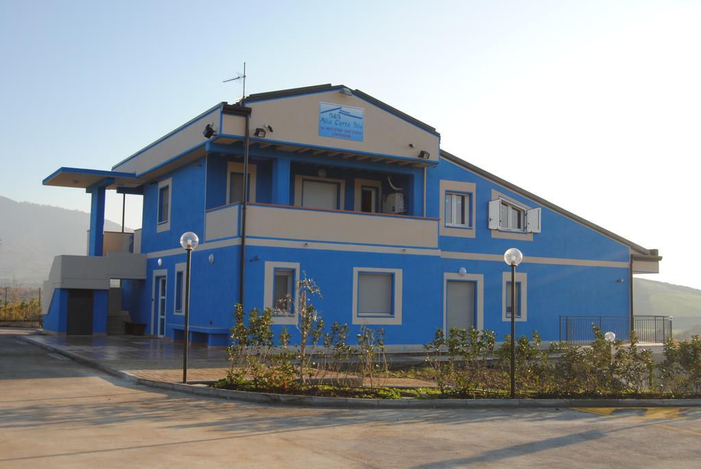 B&B Alla Corte Blu Melfi Exterior photo